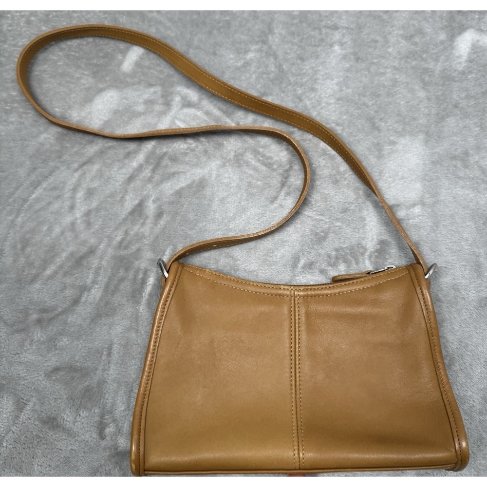 Vintage Coach Tan Soho Bag 4104 Demi Zip Purse Shoulder Costa Rica 1998 90s